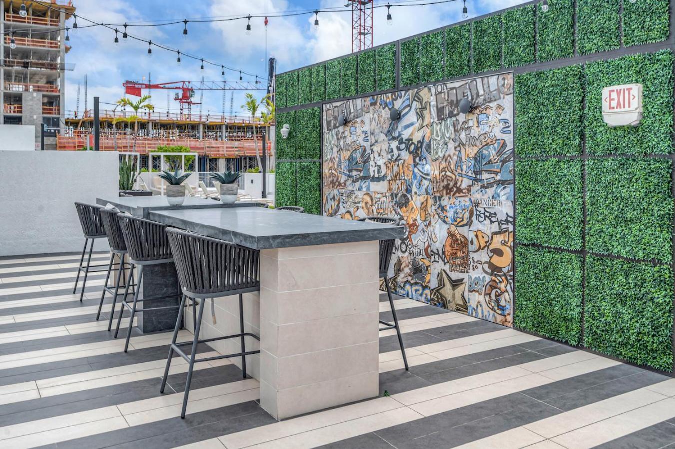 Charming Apt In The Heart Of Downtown With Free Parking Miami Eksteriør billede